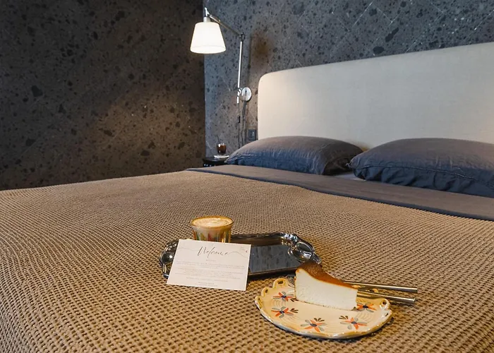 Side Boutique With Private Rooftop Jacuzzi By Lima Bali