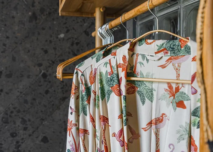 Side Boutique With Private Rooftop Jacuzzi By Lima Bali Canggu
