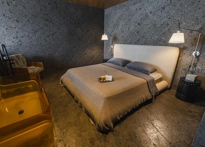 Hotel Side Boutique With Private Rooftop Jacuzzi By Lima Bali Canggu